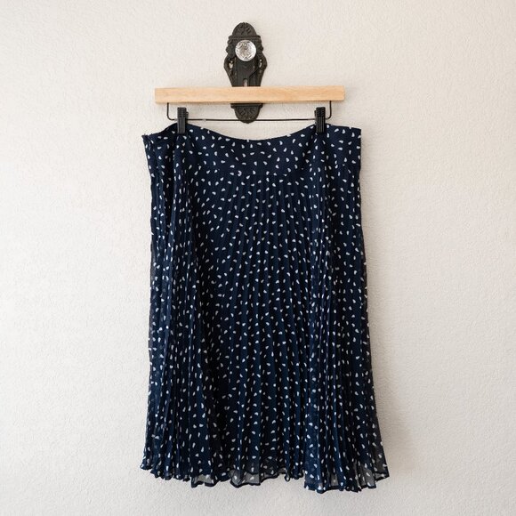 Charter Club Dresses & Skirts - Charter Club Size 14 Blue White Pleated Midi Skirt Lined Side Zip